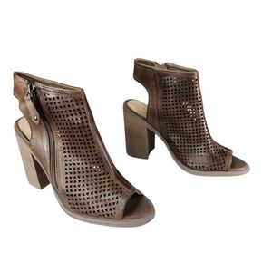 Kelsi Dagger Brooklyn Peep Toe Booties sz 7.5 Women‎ Brown Leather Perforated 4"